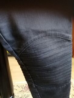 Брюки чёрного цвета, из тонкого х/б 46 раз