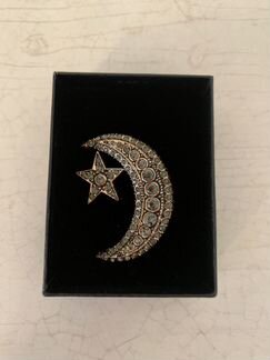 Брошь с кристаллами