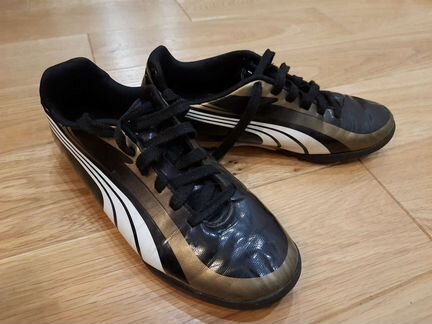 Кроссовки футбольные Puma сороконожки 37