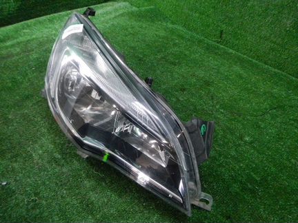 Фара правая Opel Astra J (2012-2017) галоген 13371