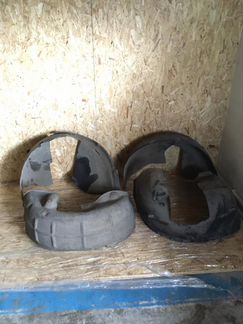 Подкрылок задний-передний локер Вольво хс90