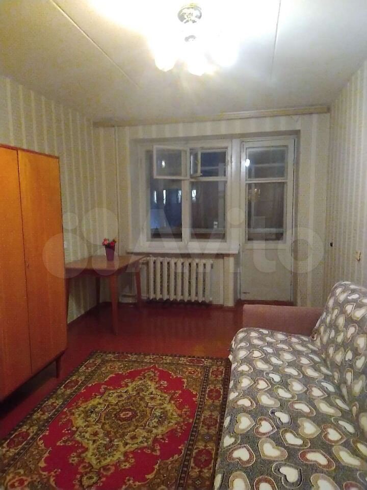 1-room apartment, 34 m2, 3/5 floor. 89177064377 buy 3