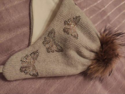 Теплая шапка девочке ог 54-56