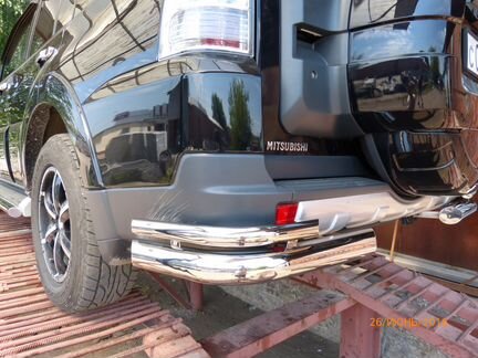 Обвес из полированной нержав. Митсубиси Паджеро4