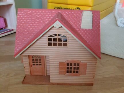 Домик и магазин Sylvanian Families