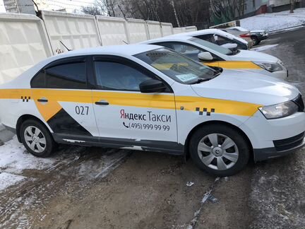 Skoda Rapid 1.6 AT, 2017, 230 000 км