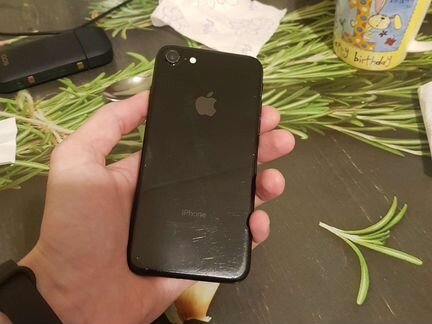 Телефон iPhone 7 32gb