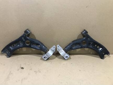 Рычаг передней подвески Skoda Octavia A5