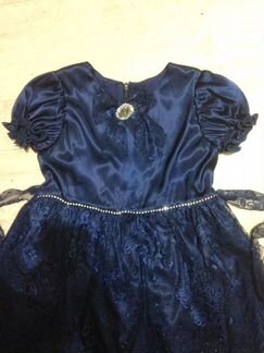 Шикарное платье Италия 4 года