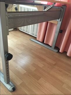 Продам парту Kettler (Кетлер)