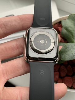 Apple Watch Stainless Steel Series 4 Silver 44 mm