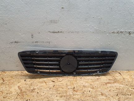Решётка радиатора Mercedes W220 Япония