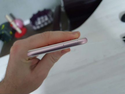 Телефон iPhone 6s 64gb