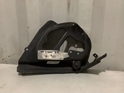 Панель суппорт заднего правого фонаря Camry 30