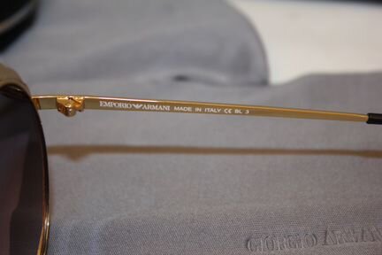 Солнцезащитные очки Armani