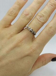 Золотое кольцо с бриллиантами 0,1 ct