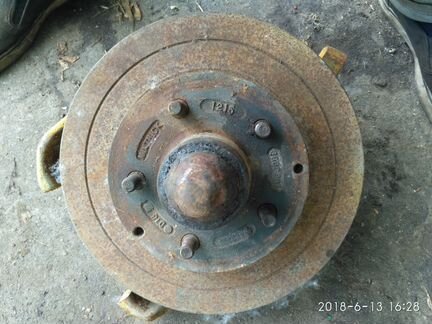 Поворотные кулаки Oldsmobile Delta 88 1971 год