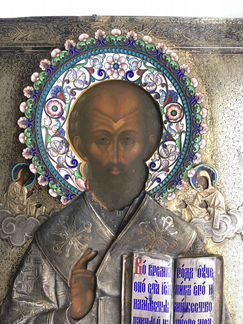 Антикварная икона в серебряном окладе