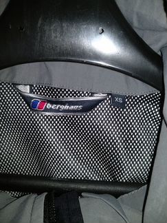 Ветровка Berghaus черная