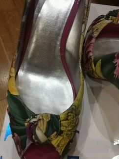 Босоножки туфли guess