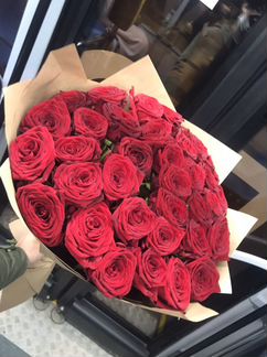 Букеты из 101 розы Букет роз Красные розы