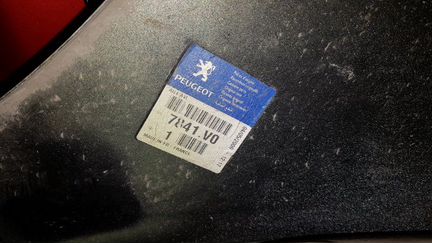 Крыло переднее правое Peugeot 207 хечбек EP6 2008
