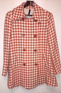 Демисезонное женское полупальто