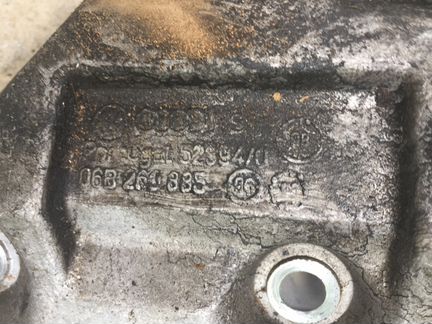 Кронштейн кондиционера 06B260885 Audi A4 b5, VW b5