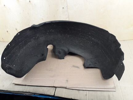 Подкрылок задний правый Mercedes C-Class W204 M272