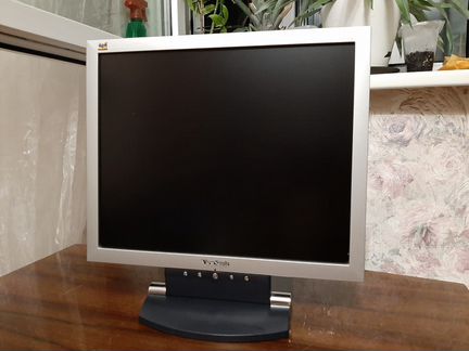 Монитор Viewsonic va 702