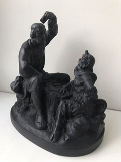 Балда и чёрт играют в карты. Силумин. скульптура