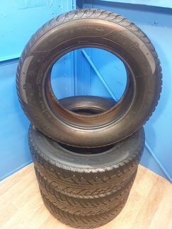 Kumho I Zen RV Stud 235/65R17