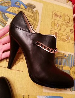 Ботинки женские(ботильоны)