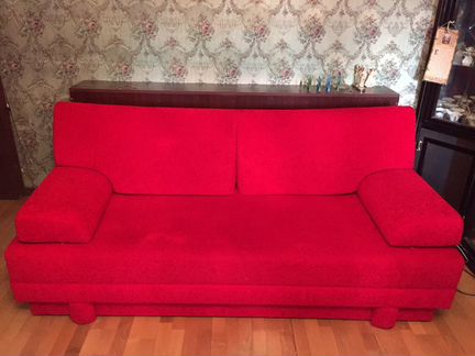 Диван фабрики 8 марта