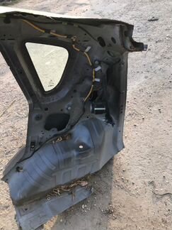 Крыло заднее правое Mitsubishi Colt Z34A 4A90