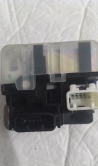 Toyota Prius 20 Слот ключа