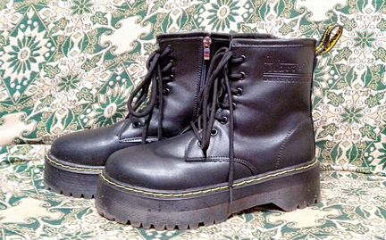 Ботинки DrMartens