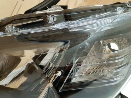 Фара левая Toyota Land Cruiser Prado 150