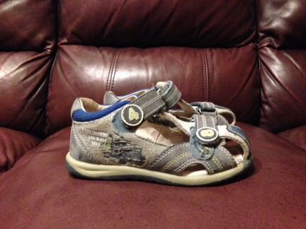 Сандали Капика