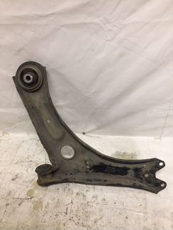 Рычаг передний правый Шкода Йети