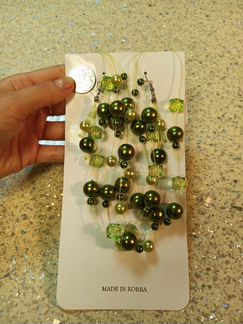 Комплект бижутерии. ожерелье и серьги